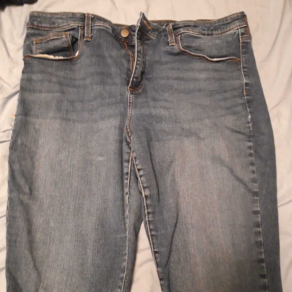 Universal Thread brand jeggings